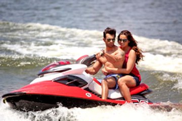 Is Karan the new knight in shining armour for Bipasha?