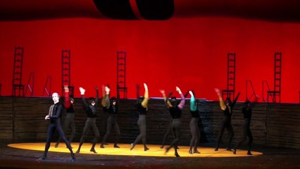 Bolshoi russo dança por crianças ucranianas