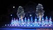Maison avec les lumières de Noël sur "Libérée, délivrée" de la Reine des Neiges
