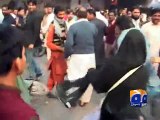 1 killed, another injured in clashes between PTI, PML-N-Geo Reports-08 Dec 2014