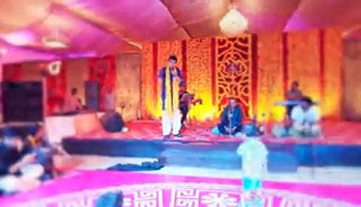 Go Nawaz Go In Wedding funny Imran Khan Parody