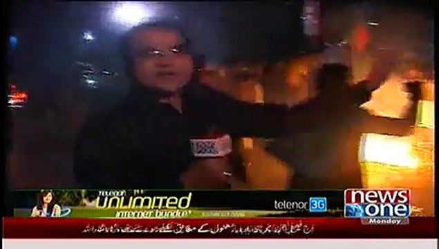 Mazrat Ke Sath – 8th December 2014