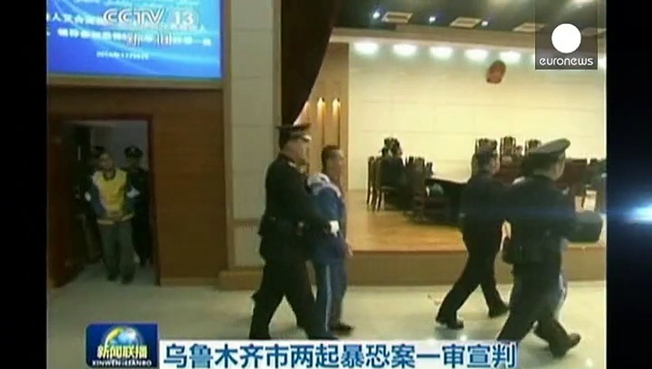 China condena 8 uigures à pena de morte por terrorismo