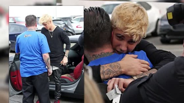 Justin Bieber Dyes His Hair Platinum Blond