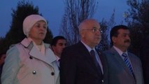 TBMM Başkanı Çiçek, Salt Türk Şehitliğini Ziyaret Etti