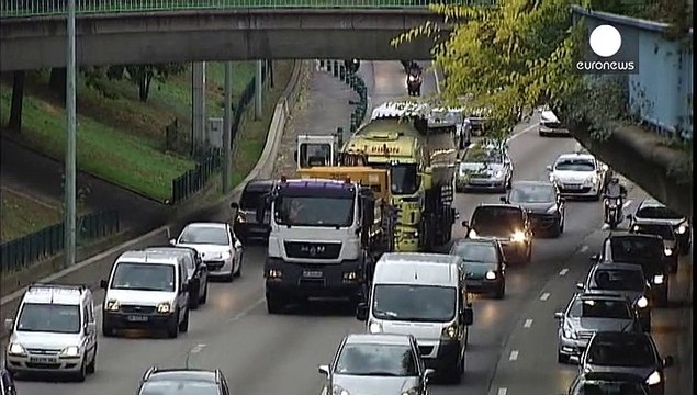 Мэр Парижа запрещает дизельные авто