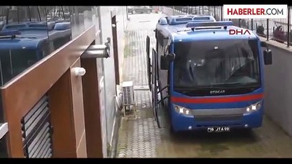 İnegöl Emlak Zengini Anne- Babasını Öldürdüren Sanık Hastaneye Sevk Edildi