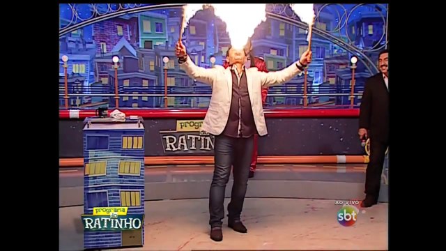 FAIL : Cracheur de feu à la télévision