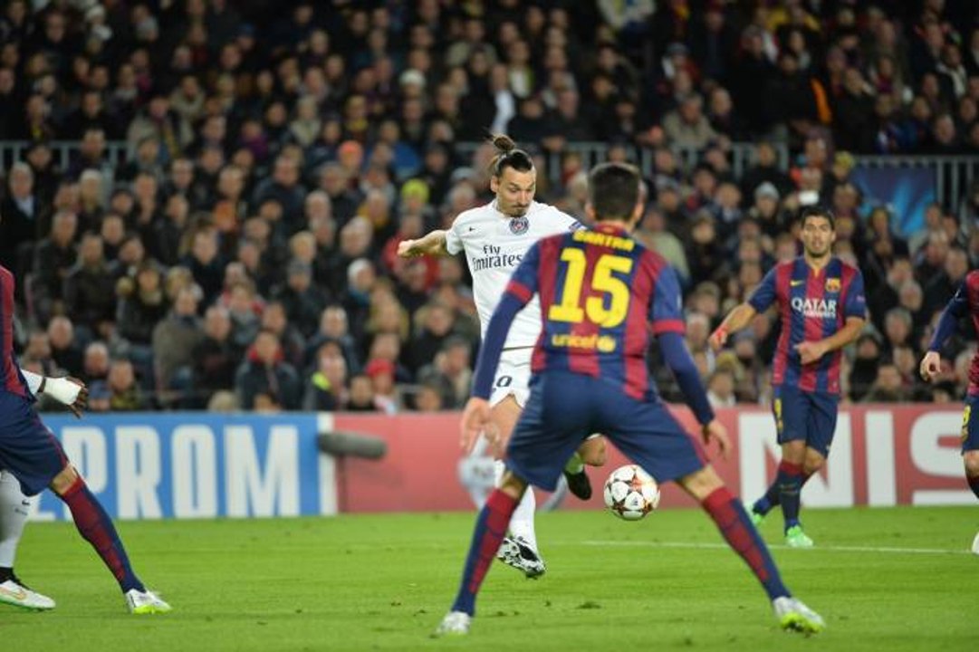 Le superbe but de Zlatan Ibrahimovic - FC Barcelona 3-1 PSG