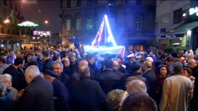 İstiklal Caddesi'nde Helesa Yürüyüşü Yapıldı