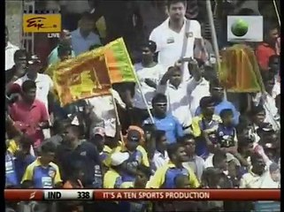 Muttiah Muralitharan  39 s 800th wicket of his final Test match