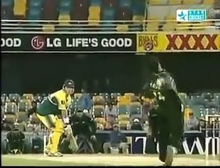 Shoaib Akhtar Hat Trick against Australia    Deadly Bowling by Pindi Express