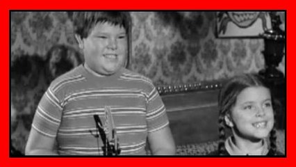 Addio a Ken Weatherwax, Pugsley degli Addams