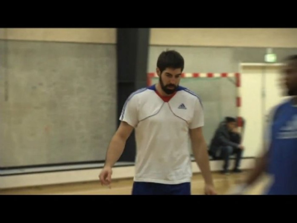 HAND - EURO (H) - Bleus : Un pied en demi