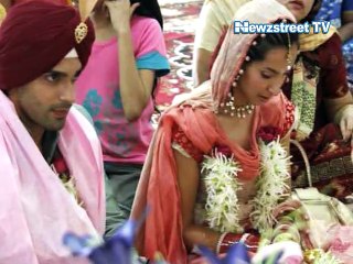 Karan Singh Grover saves Bips from major accident