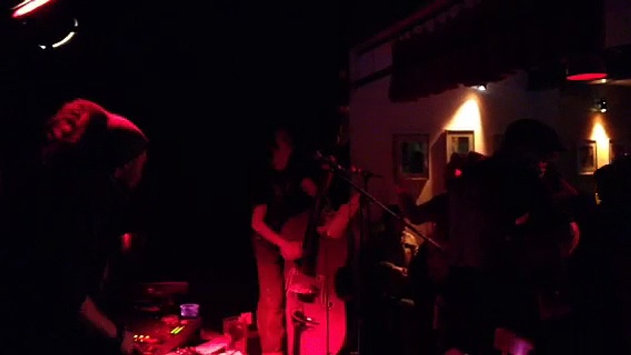 Electrock in Chair "MOUDJAHISKIN ARMY"