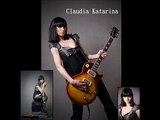 Claudia Katarina - Grande Ou Petite ?