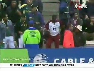 shoaib akhter hit the bouncer to brain lara.