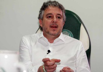 Nobre explica sobre as renovações de Valdivia e Wesley