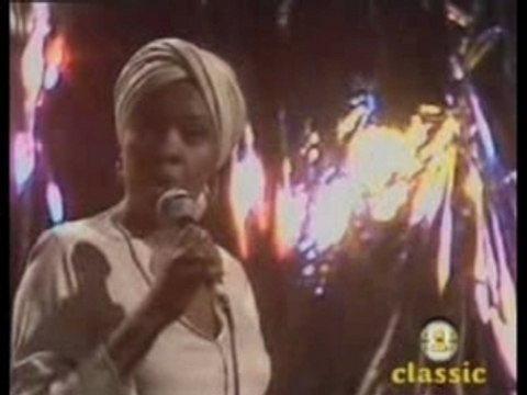 Don't Leave Me This Way thelma houston