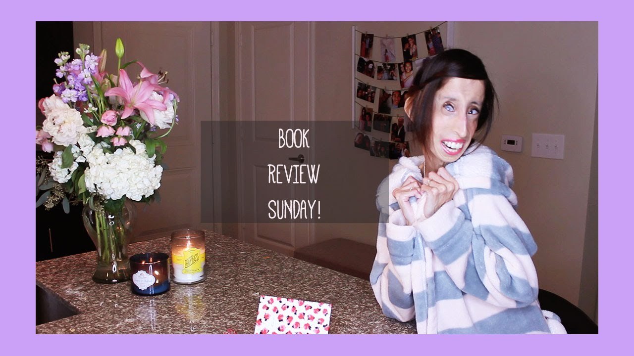 BOOK REVIEW SUNDAY! | VLOGMAS DAY 7