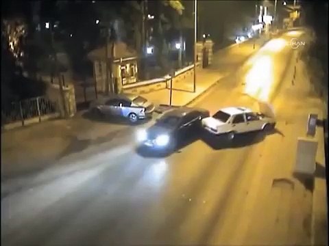 İbretlik Trafik Kazaları | Mobese Kayıtları