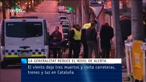 Un temporal de viento deja tres muertos y corta carreteras, trenes y luz en Cataluña