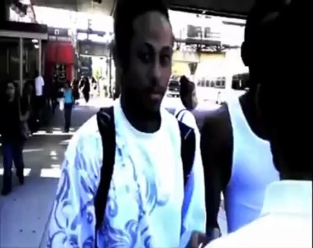 A Christian takes off his cross & perform shahadah - Most inspiring