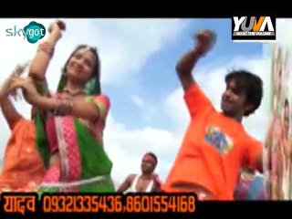 Khake Bhola Bhang Dharura Mast Magan Ho Ke Nache Ho