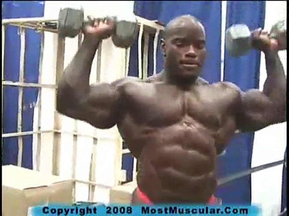 Ifbb Pro Bodybuilder Johnnie Jackson Backstage