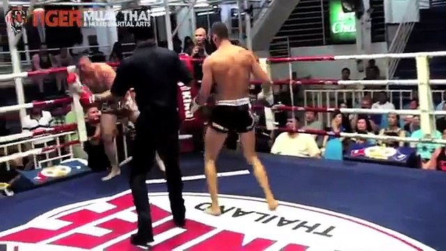 Ce combattant de muay thai va épater tout le monde avec ses coups spectaculaires !