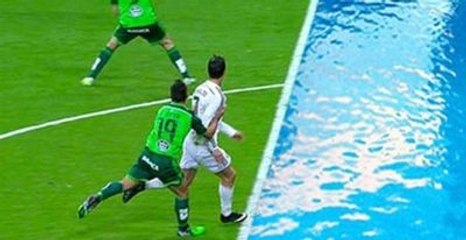Kendini Yere Atan Ronaldo'yla Fena Dalga Geçtiler