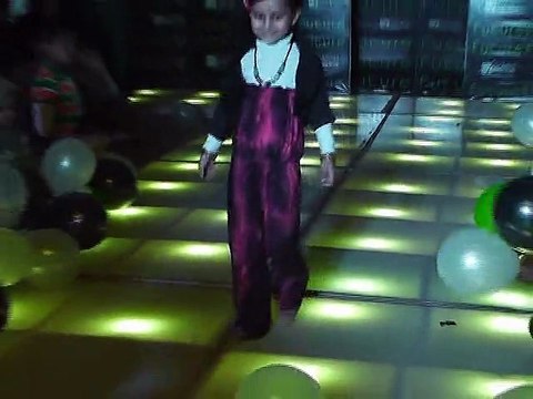 sarai arshad sina report jhelum mein pehli bar cat walk