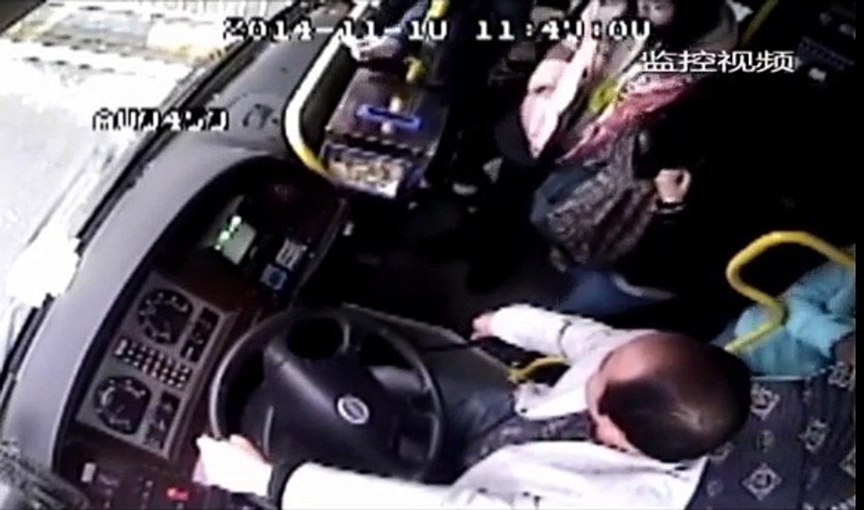 This Bus driver is a pickpocket