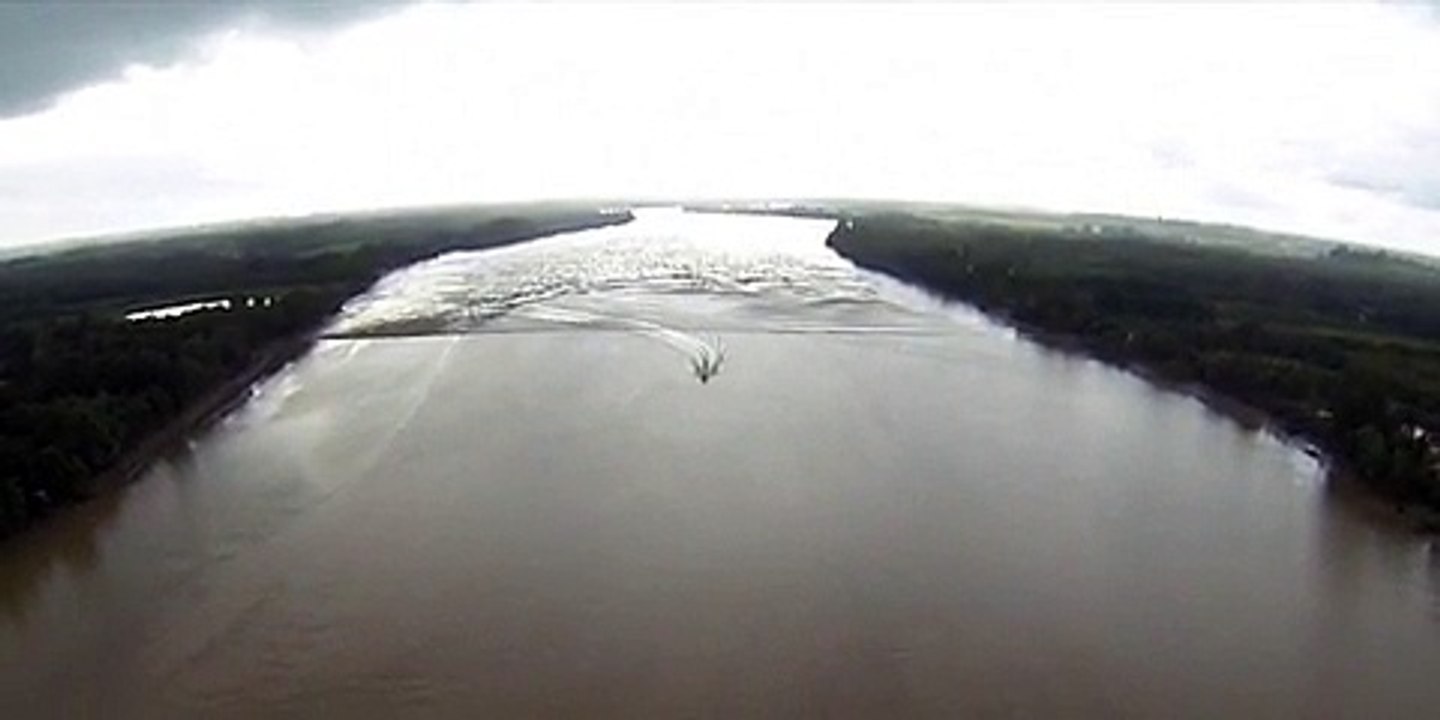 Mascaret de Saint-Pardon vue par drone