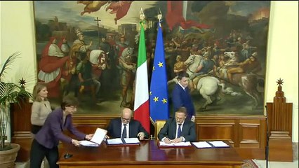 Renzi alla firma dell’accordo Lucchini – Cevital (09.12.14)