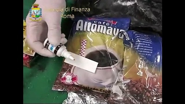 Roma - Aeroporto Leonardo Da Vinci, sequestrata la droga per il Natale (09.12.14)