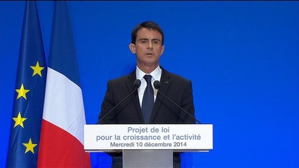 Valls citant Hollande: La loi Macron est "une loi de progrès et de liberté"