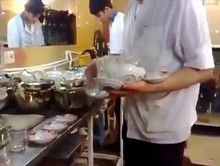 Tebsi Olmadan Bu Kadar Çay Nasıl Taşınır