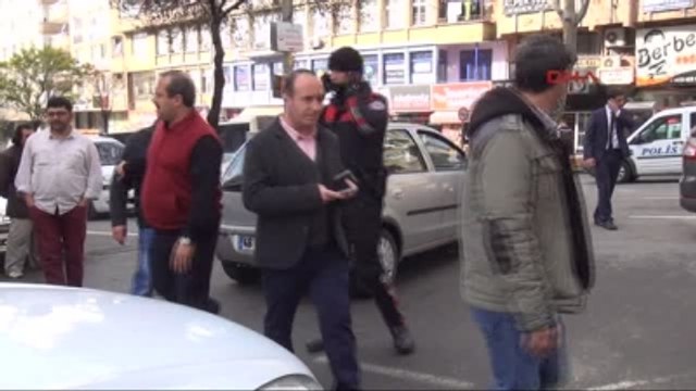 Kahramanmaraş Emniyet Müdürünün Makam Aracına Otomobil Çarptı