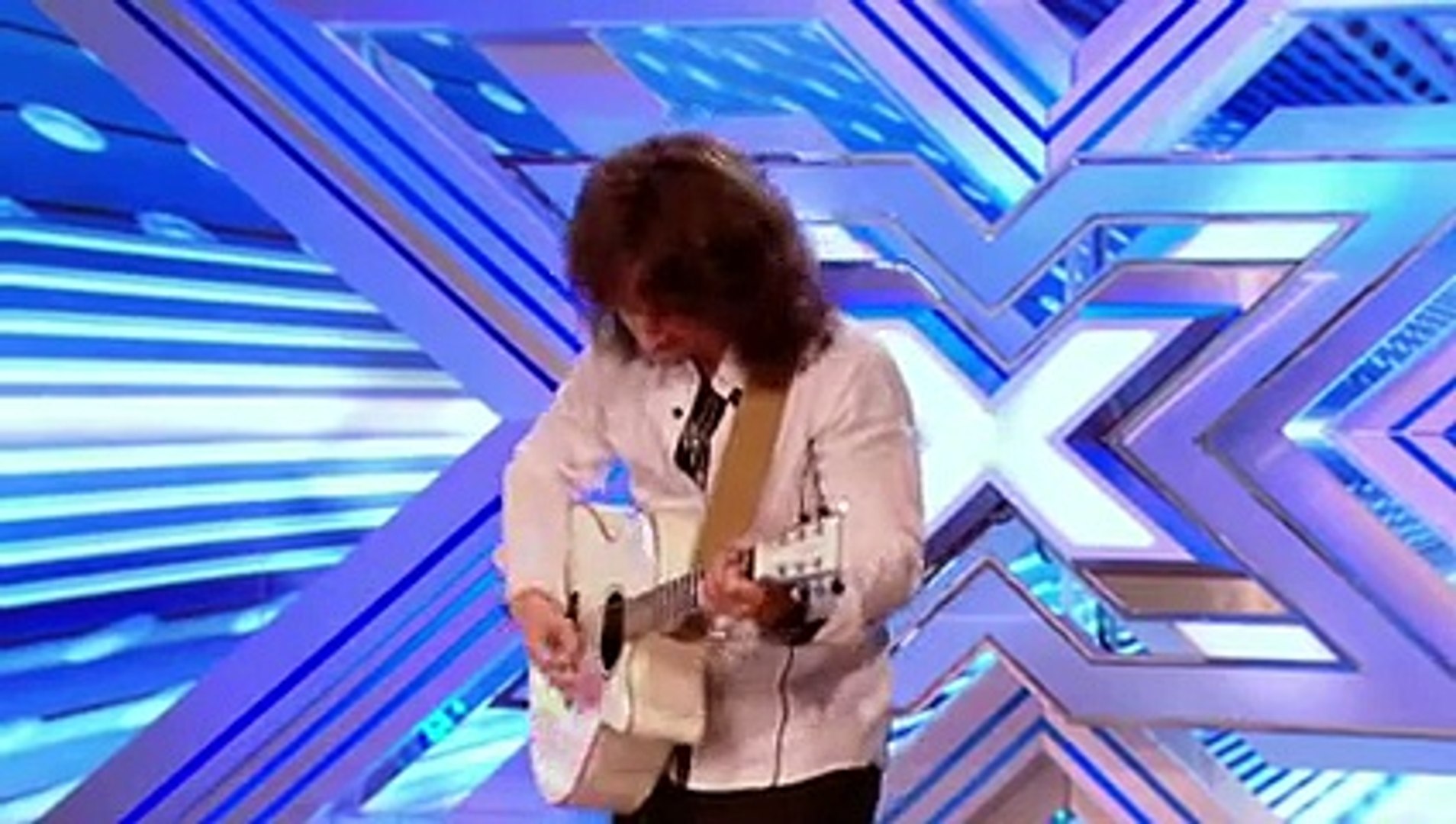 ⁣Fil Henley sings Let Me Entertain You by Robbie Williams - Room Auditions Week 1 - The X Factor 2013