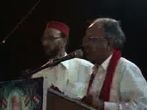 عوامی نیشنل پارٹی سند ھ کے جنرل سیکریٹری یونس خان بونیری سٹی ریلوے کالونی میں ورکرز کنونشن سے خطاب کر رہے ہیں