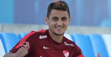 Pektemek'in Annesi: Seni Böyle Görmeye Dayanamıyorum, Futbolu Bırak