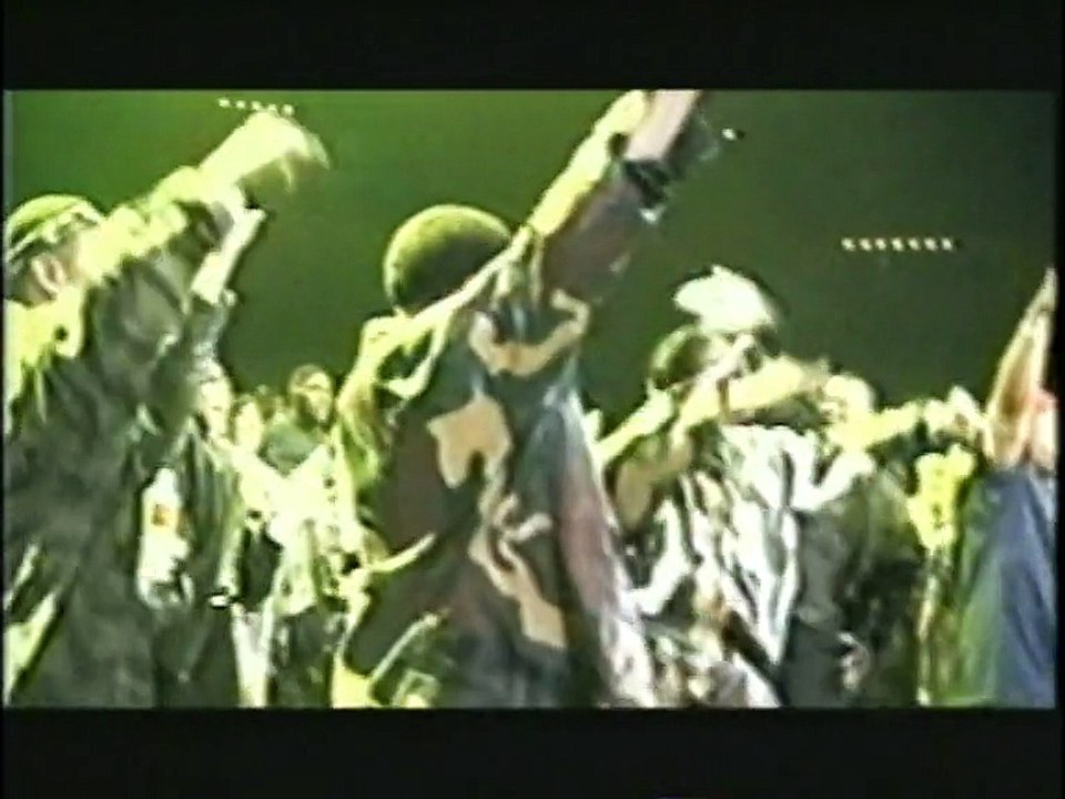 Master P performs make em say uhh on stage at the summit