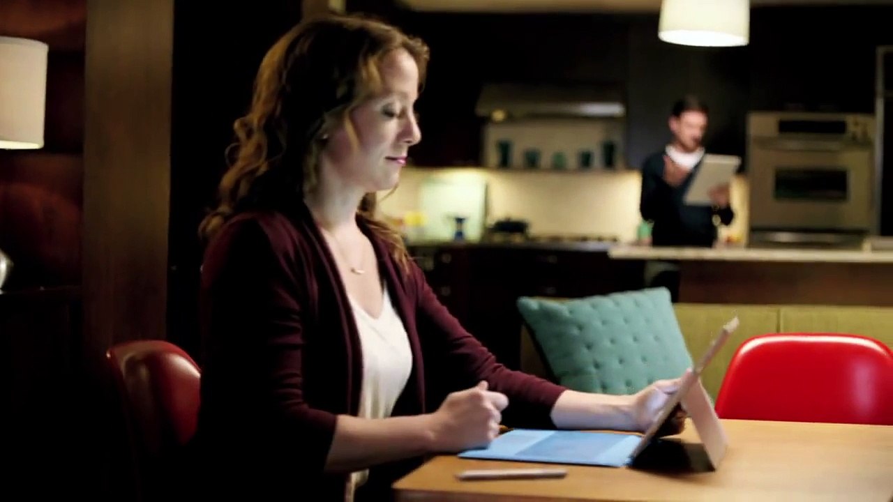 Microsoft Surface Promo_ The Walking Dead