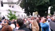 newsontime.gr - Ιερά Σύνοδος- Ο δήμαρχος πίσω από τον προπηλακισμό του Μητροπολίτη Τήνου