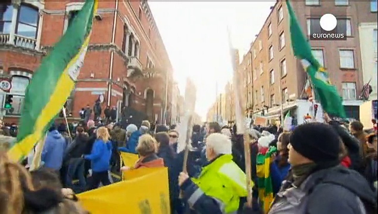 Großdemonstration gegen wassergebühren in irland