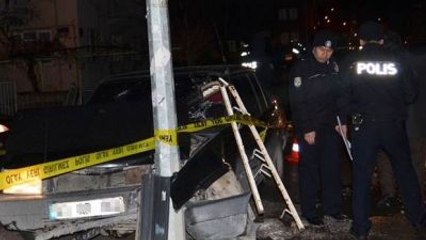 Kamyonetten Düşen Demir, Otomobilin Ön Camından Girdi: 1 Ölü, 3 Yaralı