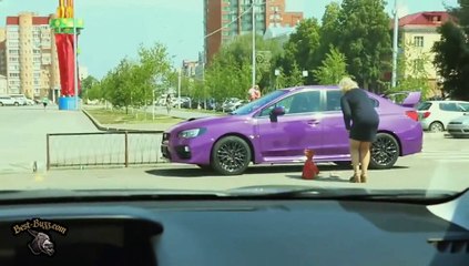 Subaru WRX STI 2015 - La voiture change de couleur !