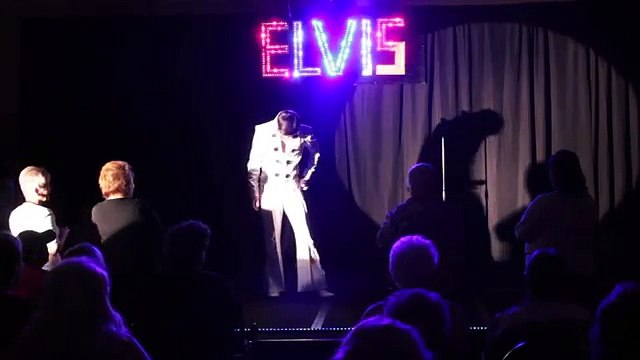 Taylor Rodriguez talking about Elvis singing Hound Dog at Sheffield Remembers 2013 video